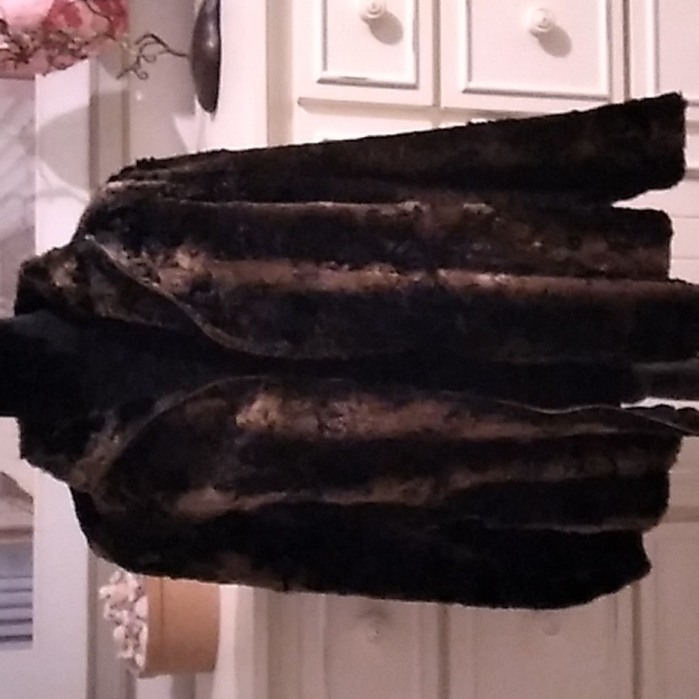Chico's Elegant faux jacket, size 2